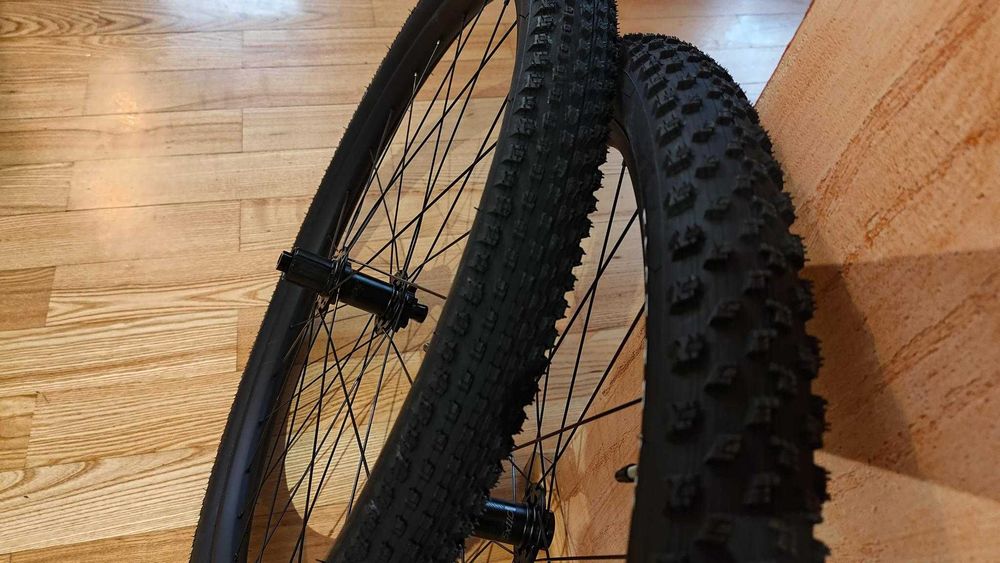 Nowe Koła MTB 29' Specialized z oponami