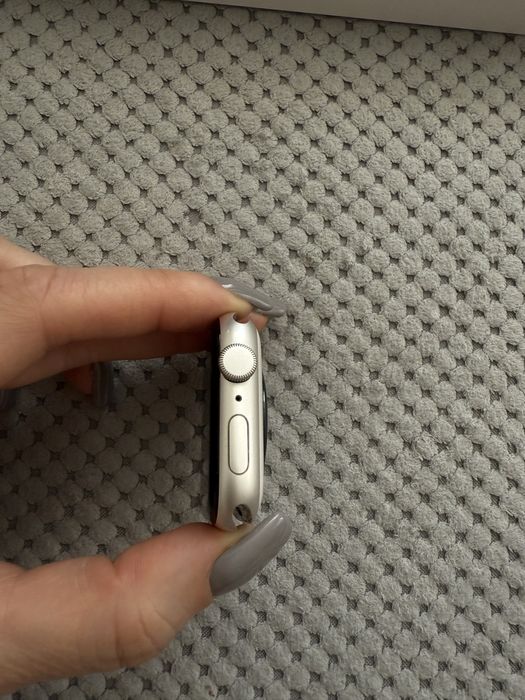 Apple watch SE (2nd Gen) 44mm Star Alu GPS