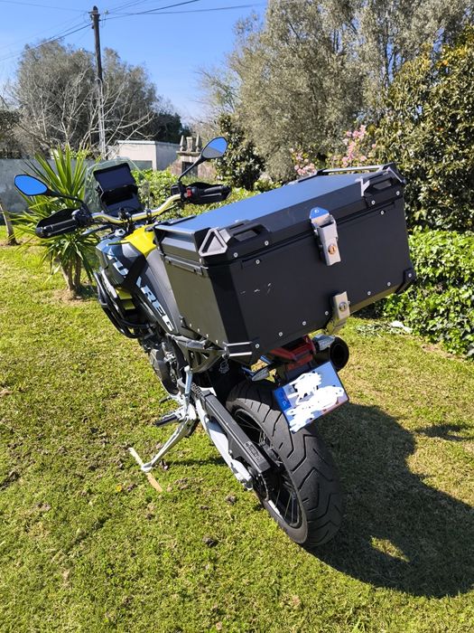 Aprilia tuareg 660