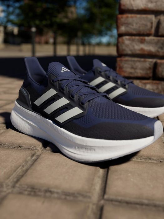 Оригінальні кросівки Adidas Ultraboost 5