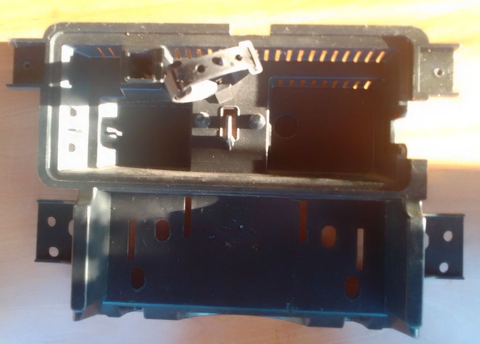 Sprzedam tanio części do telewizora  Sony Bravia Sony