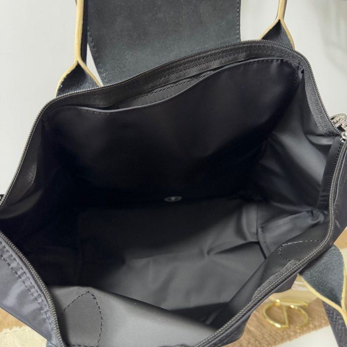 100% authentic Longchamp Le Pliage Tote Bag - Black