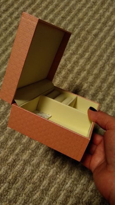 Бокс, органайзер для прикрас  та годинника