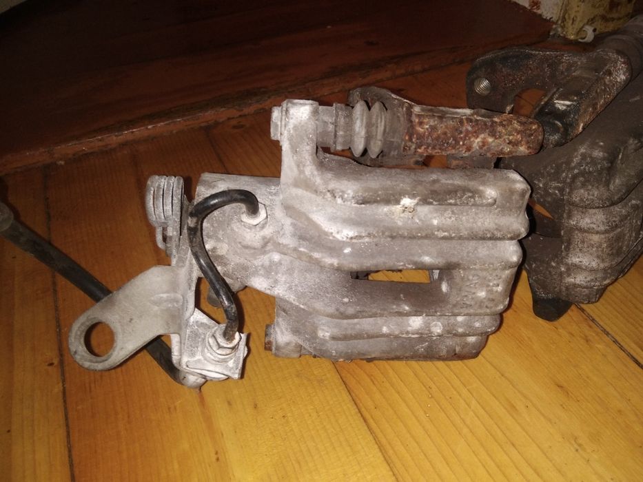 Супорт wolksvagen caddy