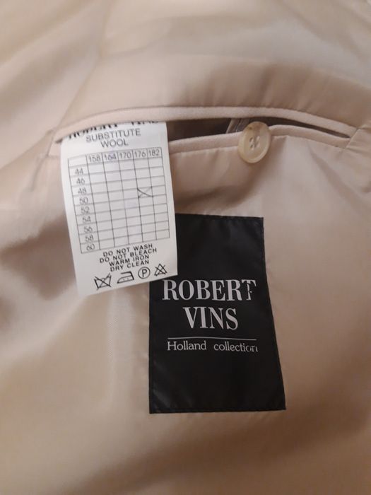 Продам шикарный костюм