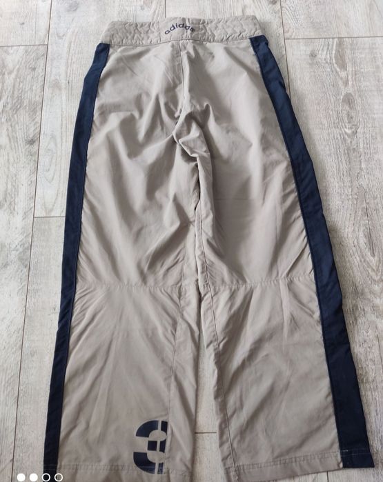 Spodnie Adidas z lampasami