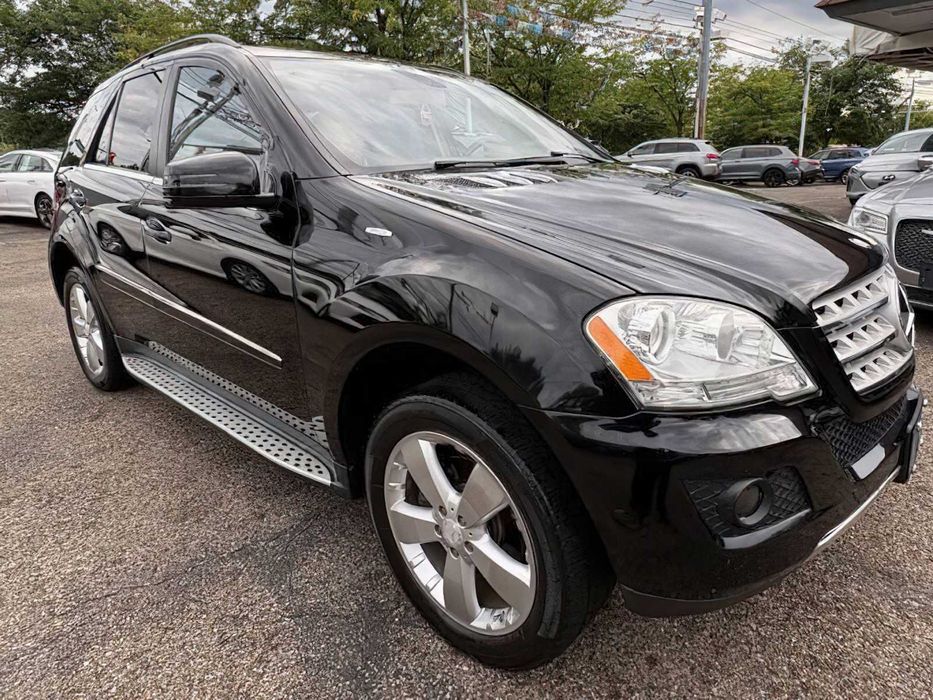 Mercedes-Benz M-Class ML 350      2011