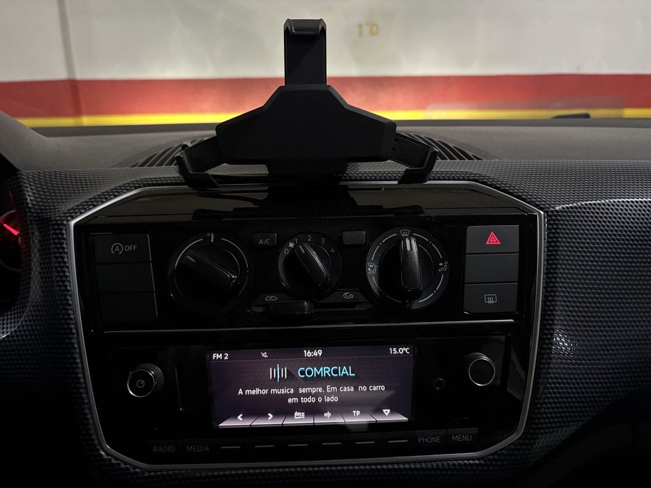 VW Up cinzento 1.0 gasolina