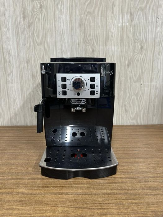 Кавомашини  DeLonghi Magnifica з Німеччини!