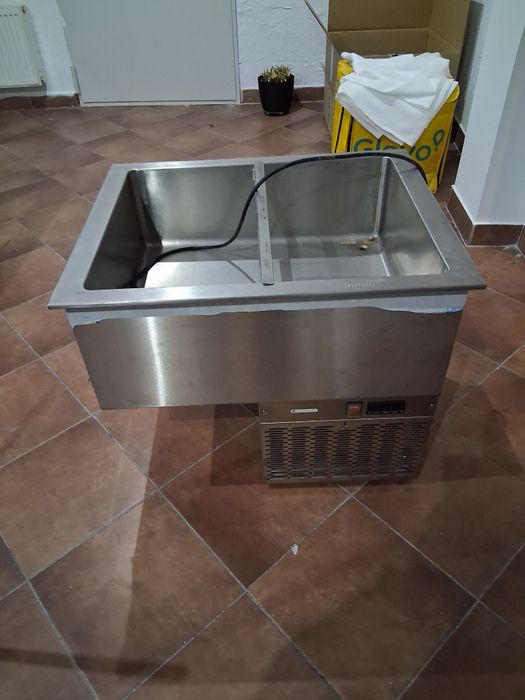 Wanna lada chłodnicza z witryna,lodówka ,kebab mięso warzywa chłodnia