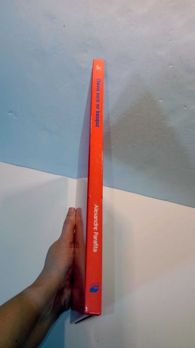 Chovia ouro no Bisque - Coleção Contar à areira