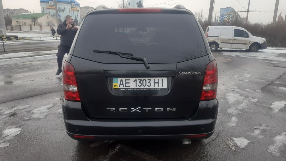 Продам SsangYong Raxton 2.7 дизель