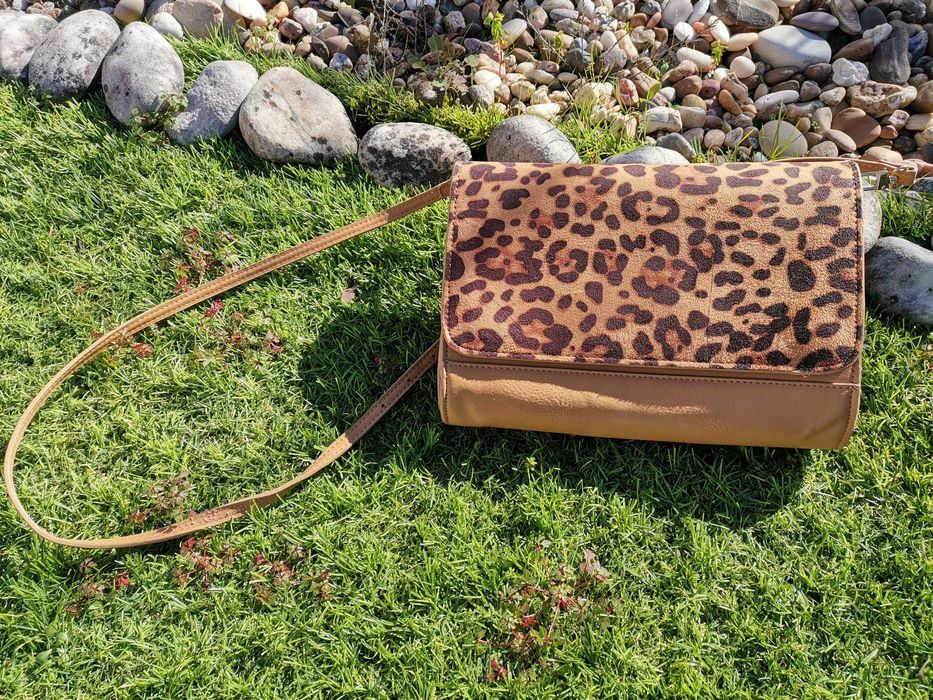 Mala tiracolo print animal leopardo parfois