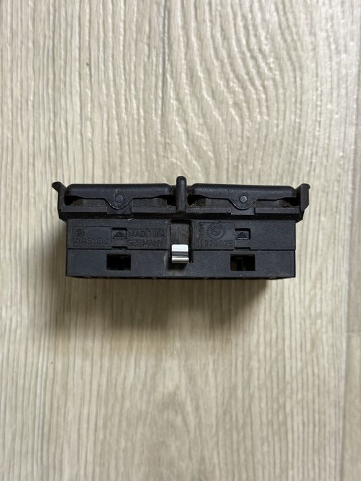 Блок керування склопідйомниками BMW E34/E32