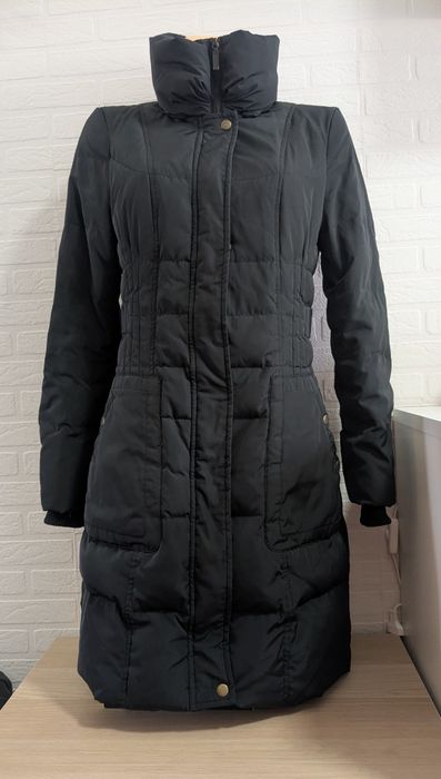 Czarna kurtka zimowa Monsoon S 36 – Taliowana, klasyk, tanio