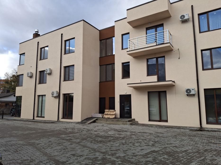 Однокімнатні квартира в клубному будинку район " Текстильник"