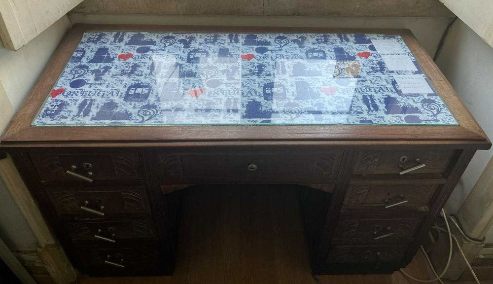 Conjunto Centenário de Móvel e Secretária