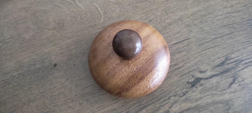 Masażer do skóry głowy