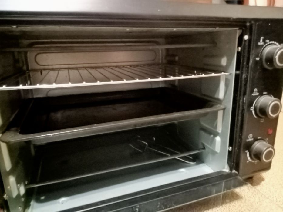 Электропечка, электродуховка liberton