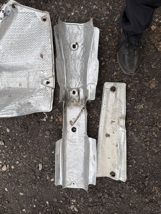 Oslony termiczne podwozia BMW E32 ORAZ E34 rozne modele v-ki lub rzędówki RARYTAS
