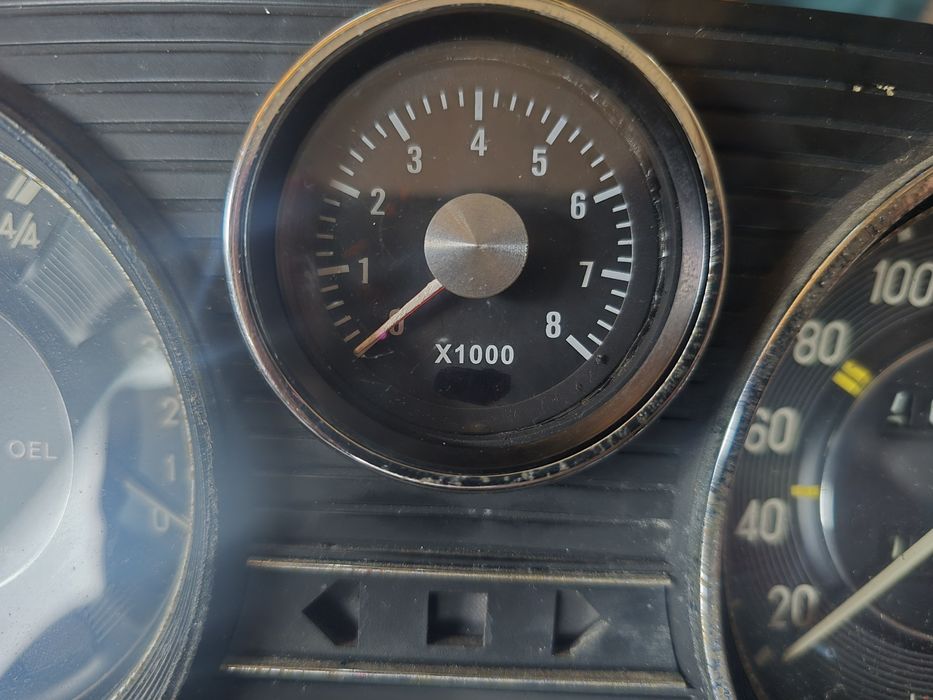 Mercedes w114 w115 części. 250 280 ce