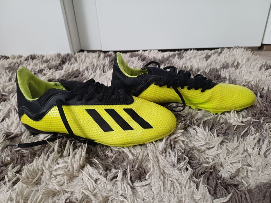 Sprzedam buty korki adidas