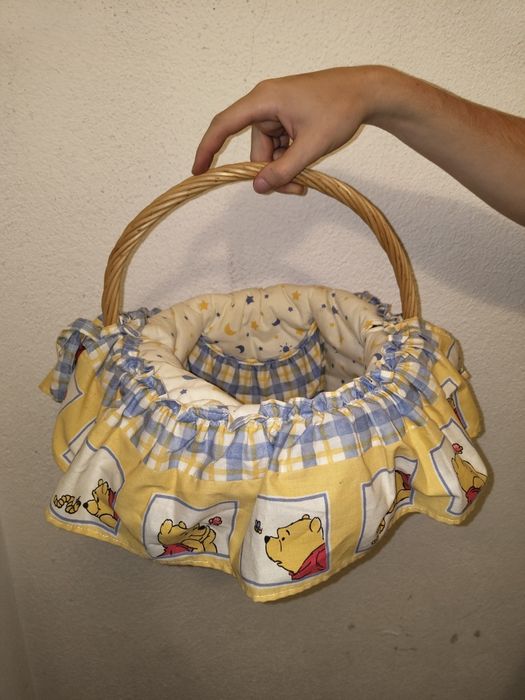 Cesta de utensílios de bebé
