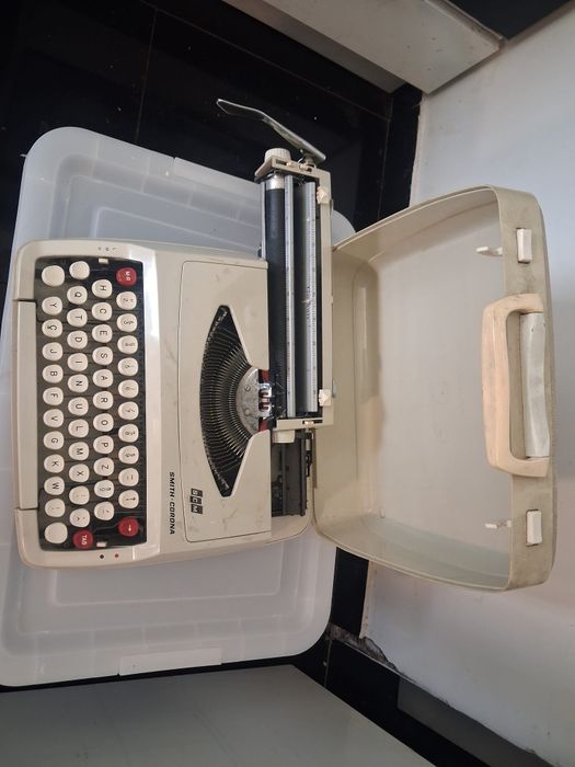 Máquina de escrever antiga