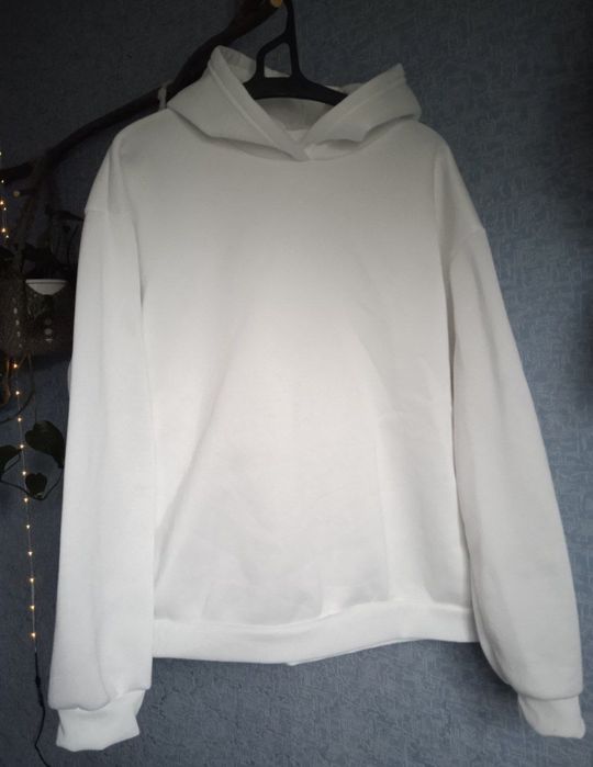 Жіноче худі з приниом