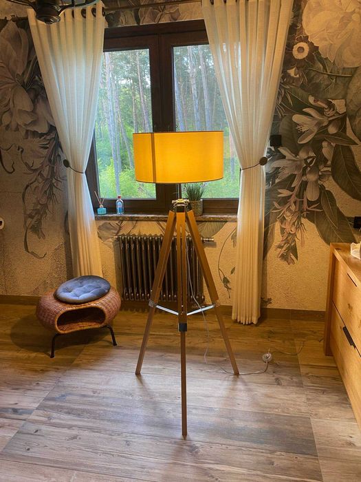 Lampa podłogowa jak nowa