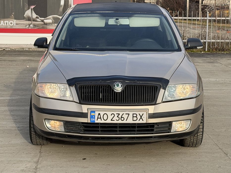 Skoda Octavia A-5 ( 1.6 MPI )