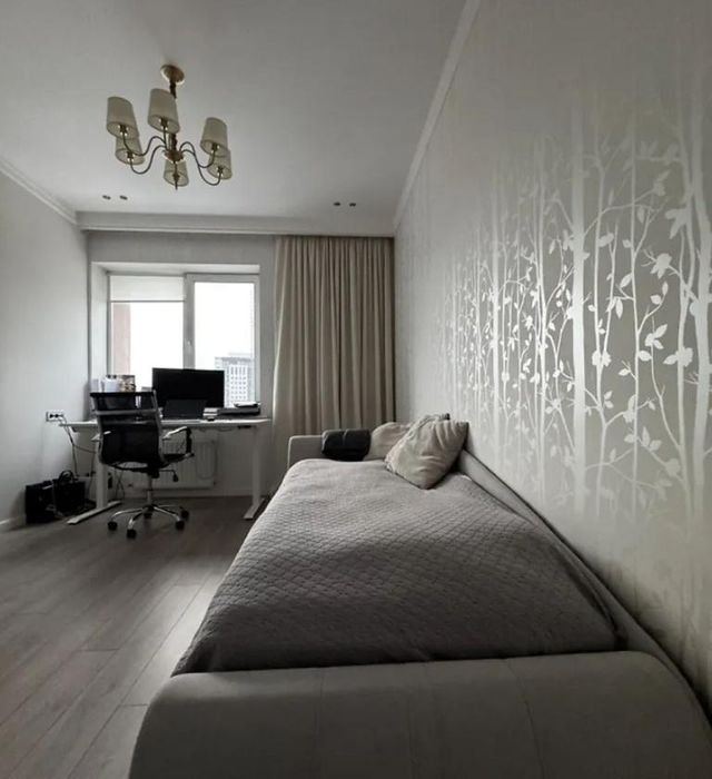 Продам 3-комн квартиру в районе Херсонская ул.