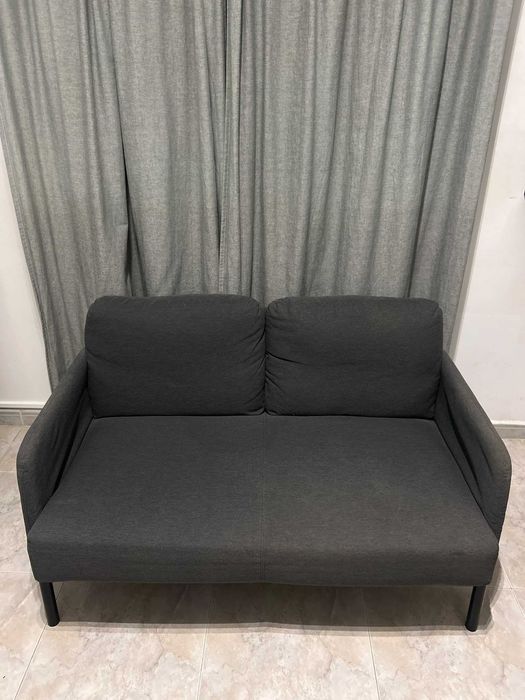Sofá 2 lugares, Knisa cinz esc GLOSTAD