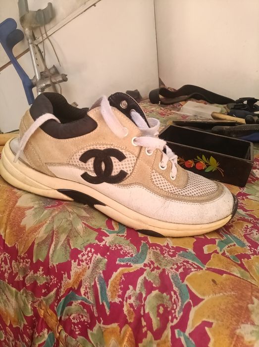 Продам кроссовки,,chanel,,оригинал б.у.