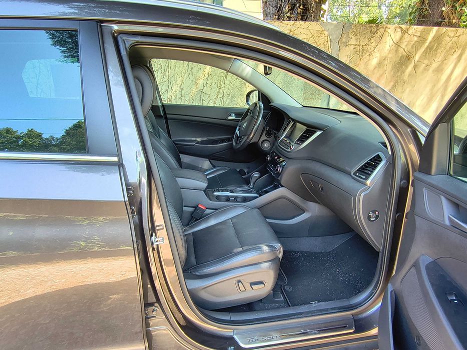 Hyundai TUCSON 1.7 CRDi PREMIUM DCT (141cv) + Pack Led (DEZ 2016)