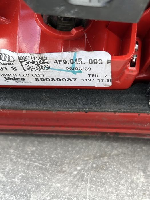 Стоп Сигнал Audi A6 C6 Задні Фари В Ляду Універсал 4F9945093B Рестайл