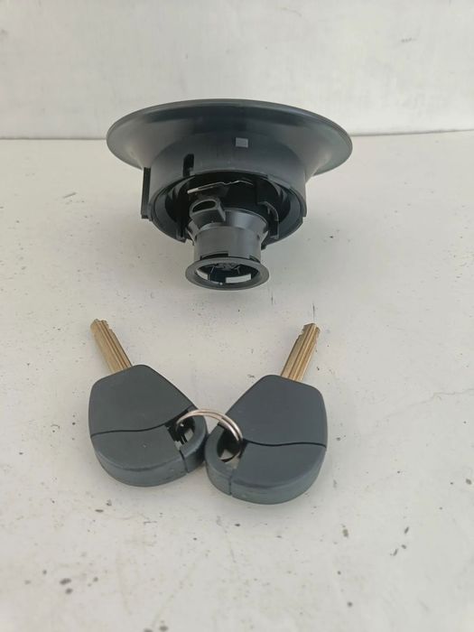 Tampa tampão combustível gasolina gasóleo Citroen Berlingo / Peugeot partner 1996 a 2007 (nova)