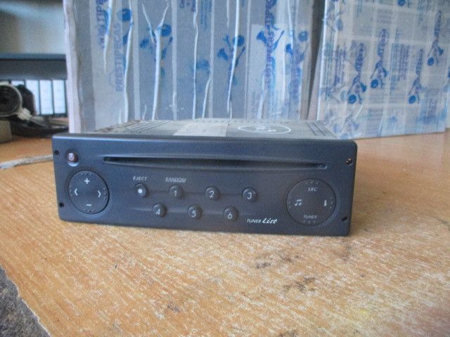 Rádio / auto-rádio RENAULT Laguna II (BG0/1_)