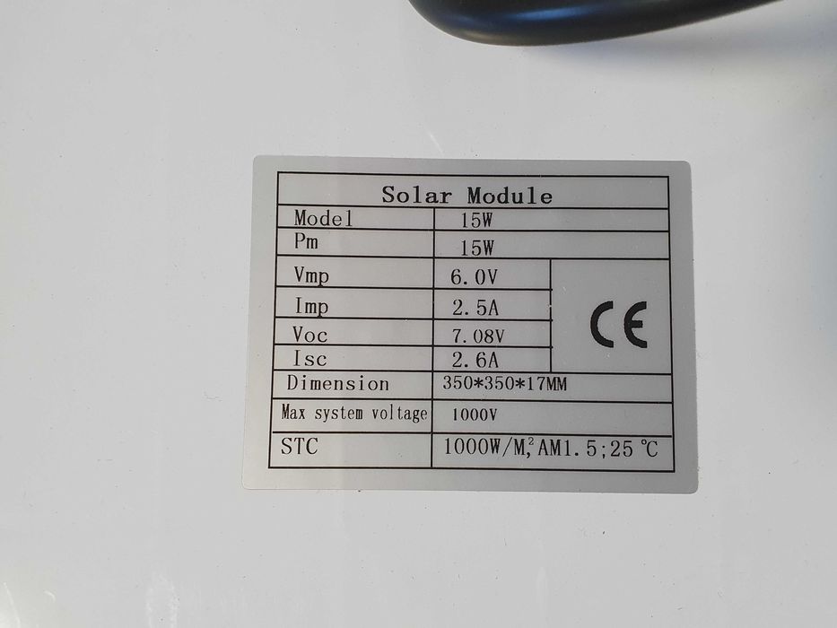 Світлодіодний ліхтар на сонячній батареї