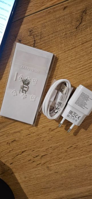 Telefon LG Q60 smartfon jak nowy