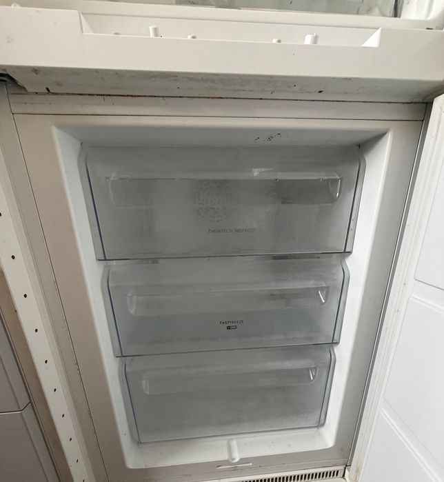Lodówka do zabudowy Electrolux ENN3153AOW