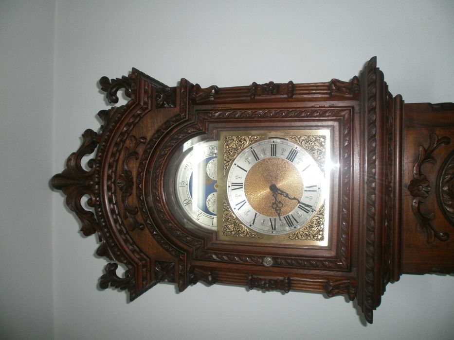 Relógio de sala/ relógio torre
