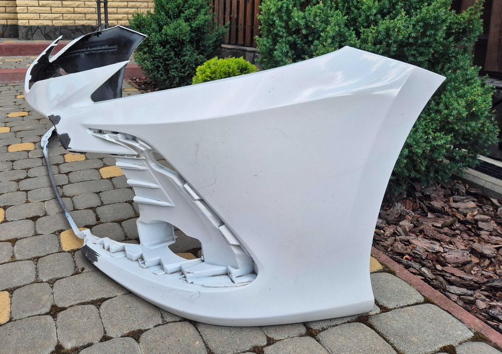 Бампер Toyota Camry 70