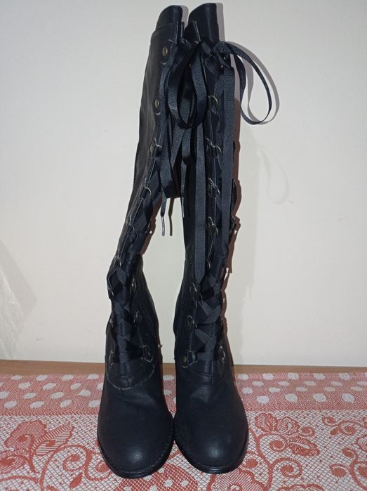 Чоботи жіночі на шнурівці Joe Browns