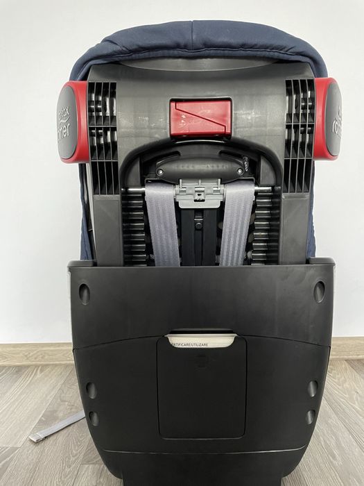 Дитяче автокрісло