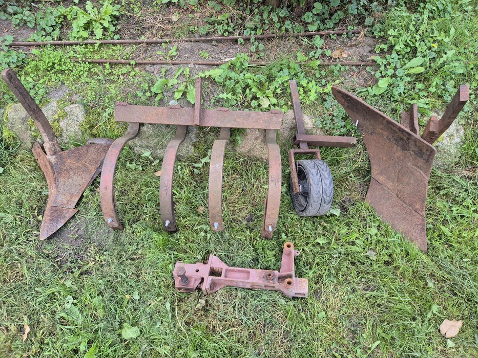 Narzędzia rolnicze ogrodowe pług radło