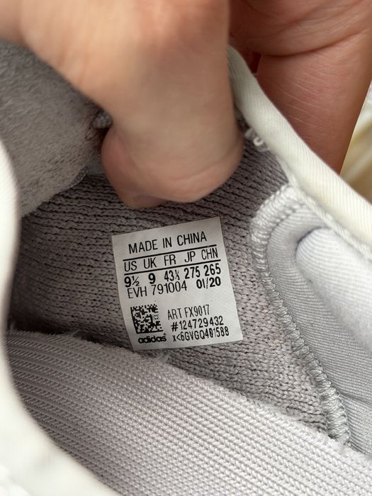 Adidas Yeezy Tail Light buty sneakersy szare niskie 43 1/3