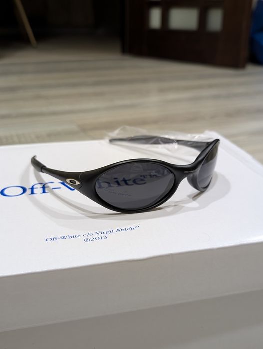 Окуляри чорні Oakley Minute 1.0