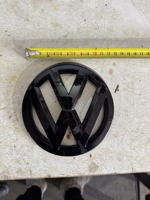 Чорні накладки на емблему volkswagen polo/golf/passat