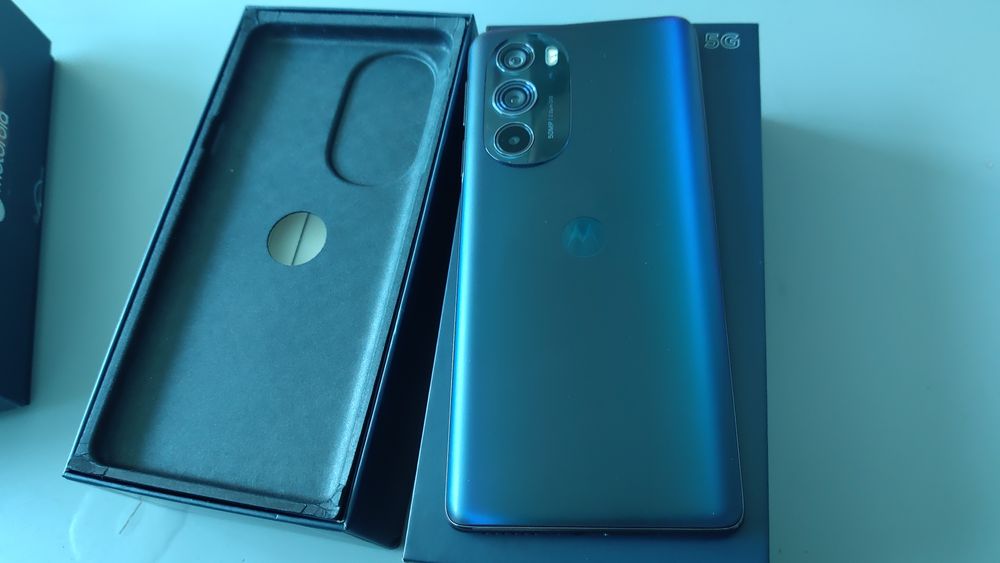 Motorola Moto Edge Plus 2022, Edge 30 pro 8/512 ГБ. 12/256 ГБ Нові Едж